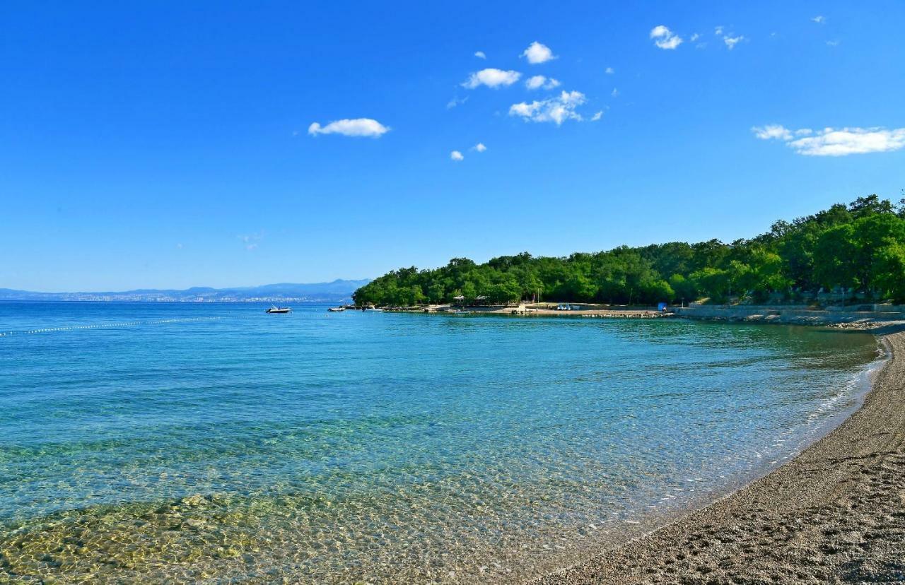 Apartment Luce Njivice Εξωτερικό φωτογραφία